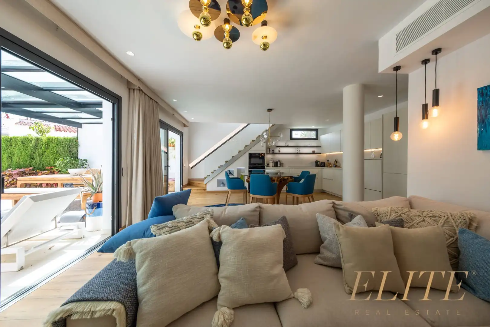 Sala de estar de Casa o chalet en venta en San Bartolomé de Tirajana con Aire acondicionado, Calefacción y Jardín privado