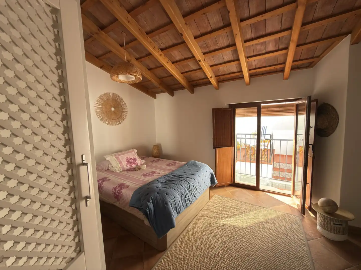 Dormitori de Casa o xalet en venda en Estepona amb Aire condicionat, Terrassa i Balcó
