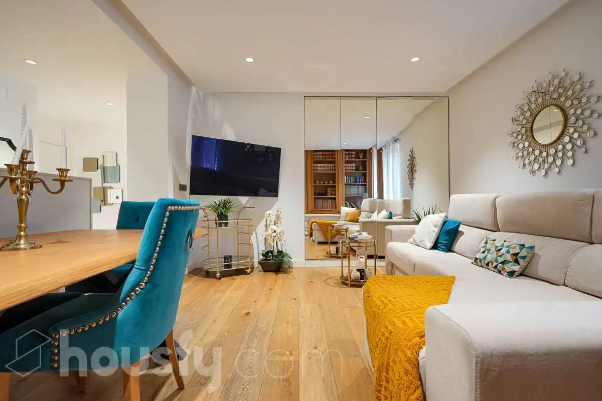 Living room of Duplexes for sale in Madrid  with Air Conditioner, Heating and Storage room