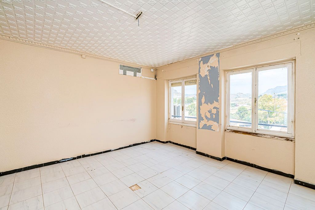 Piso en venta en C/ Alcoy , Centro