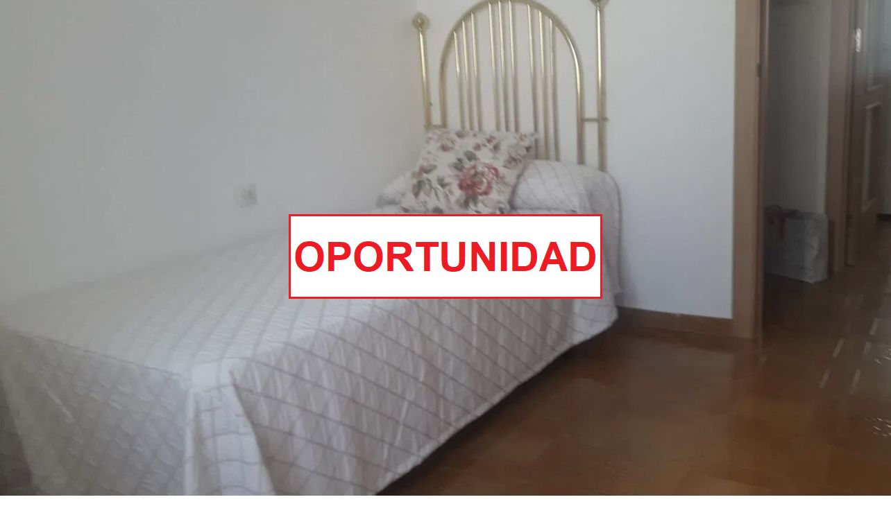 Habitación de Piso de alquiler en Ciudad Real Capital con Calefacción, Terraza y Amueblado