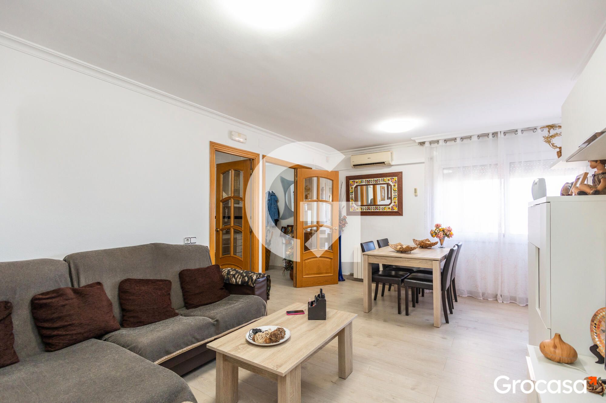 Exterior view of Flat for sale in Sant Vicenç Dels Horts  with Air Conditioner, Heating and Furnished