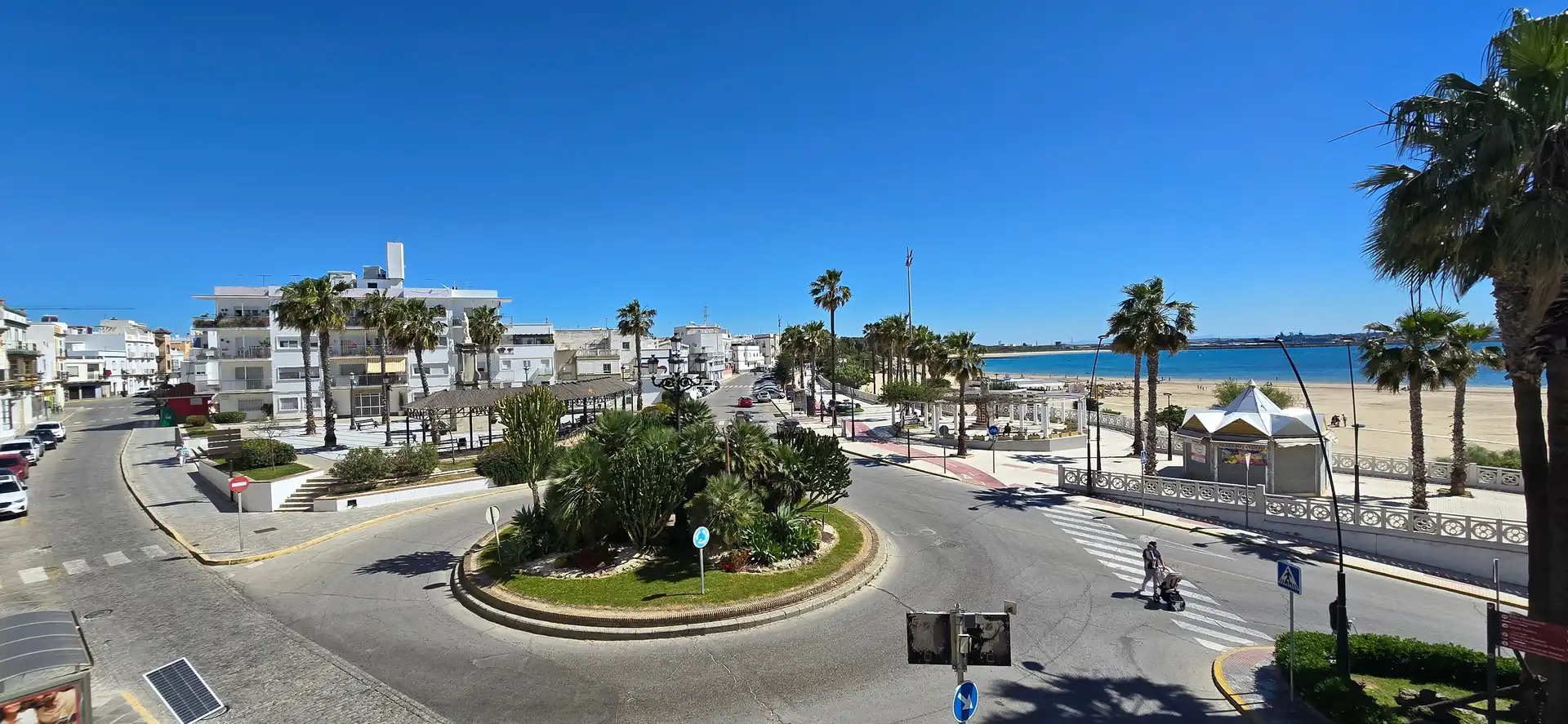 Außenansicht von Wohnung zum Verkauf in Rota mit Terrasse