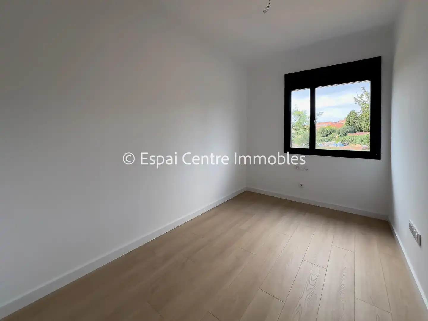Bedroom of Flat for sale in Vallirana  with Air Conditioner, Heating and Parquet flooring