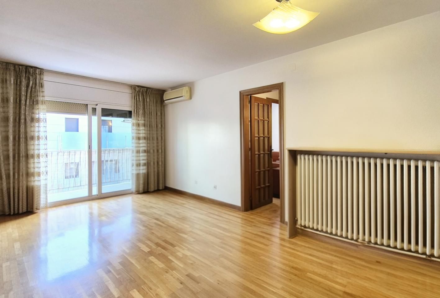 Sala d'estar de Pis en venda en Terrassa amb Aire condicionat, Calefacció i Terrassa