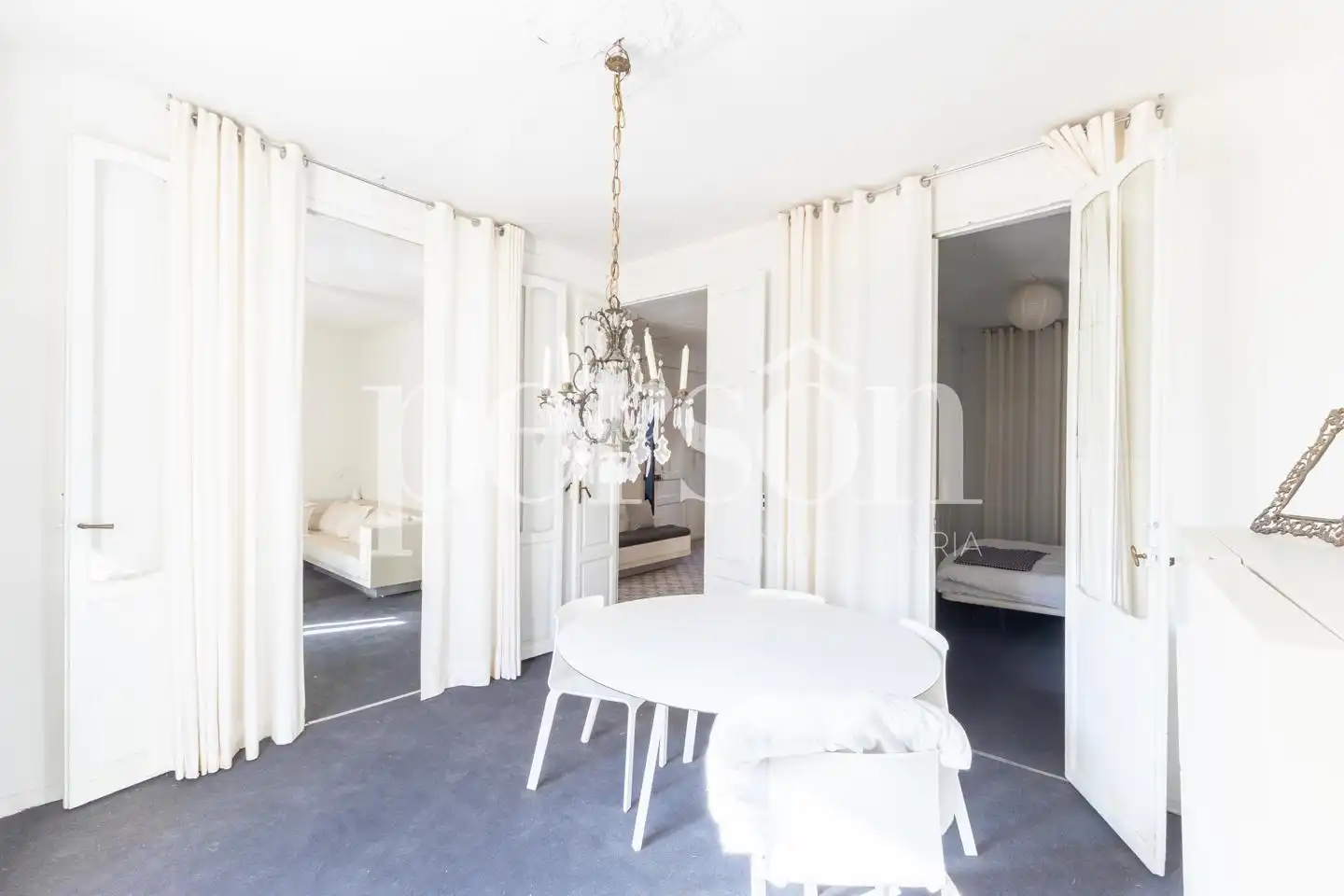 Habitación de Edificio en venta en Valencia