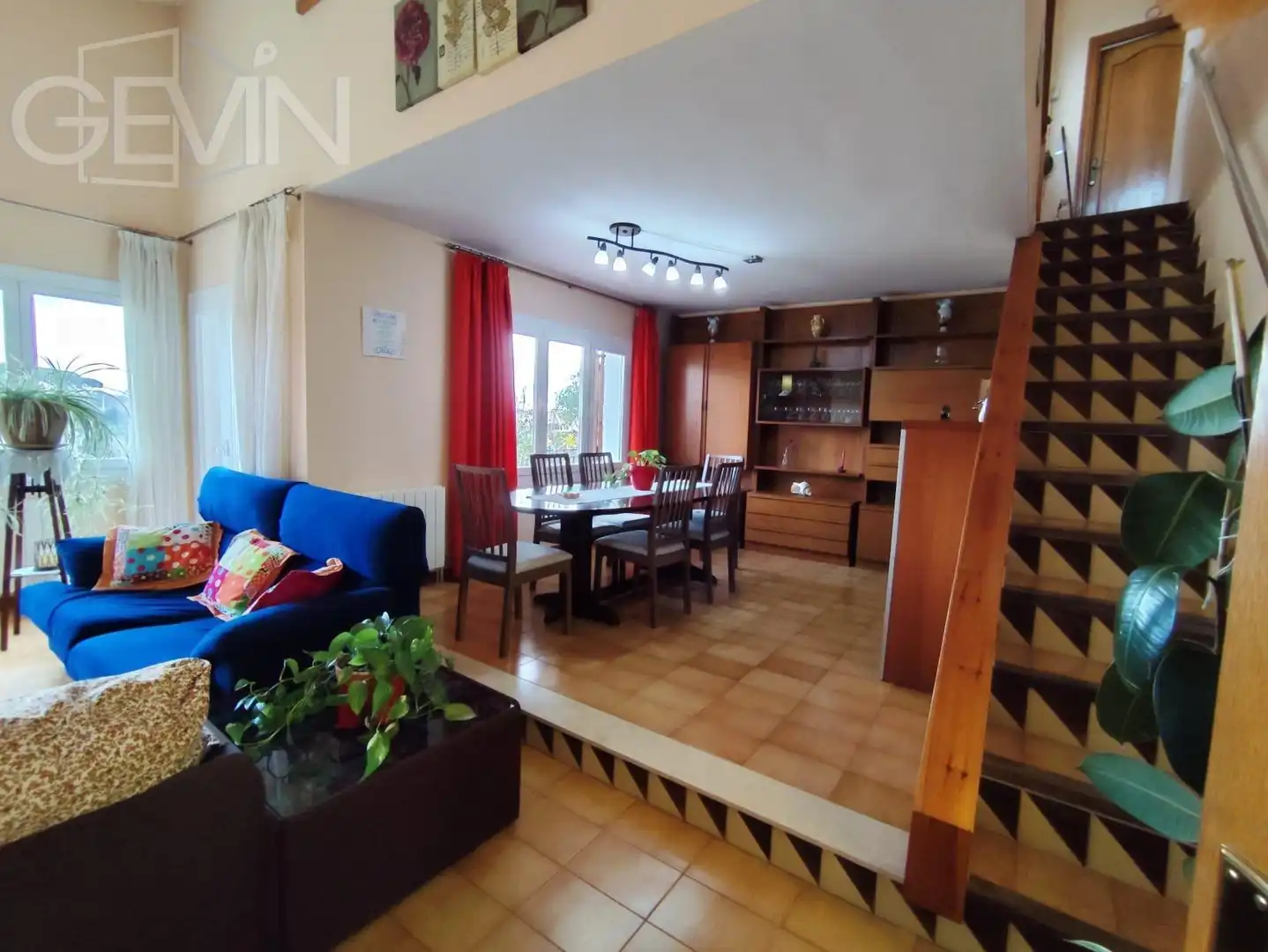 Sala d'estar de Casa o xalet en venda en Caldes de Montbui amb Aire condicionat, Calefacció i Jardí privat
