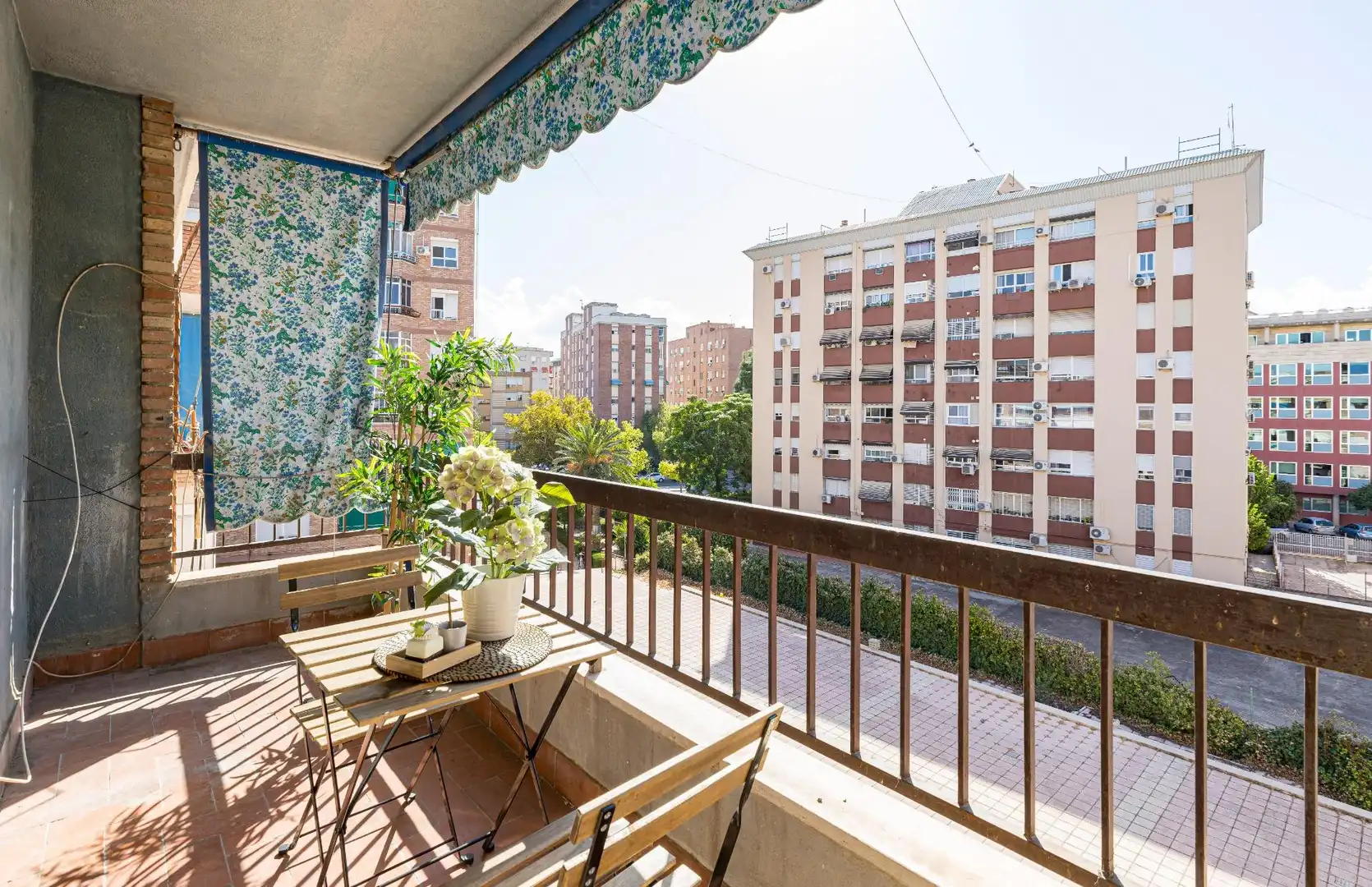 Flat with garden for sale in AMBERES 6