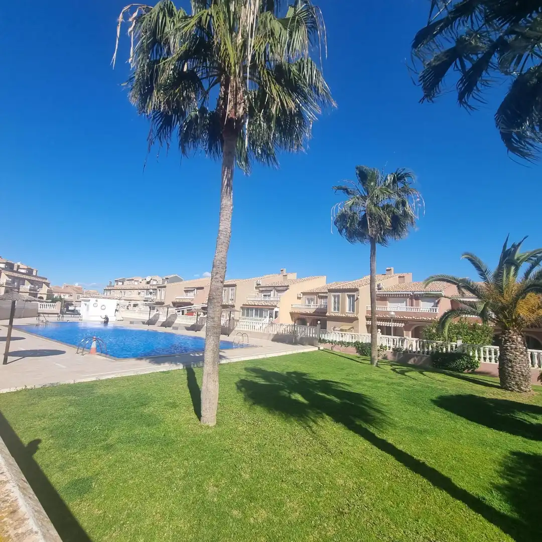 Reihenhaus mit Pool zur Miete in CANARIAS