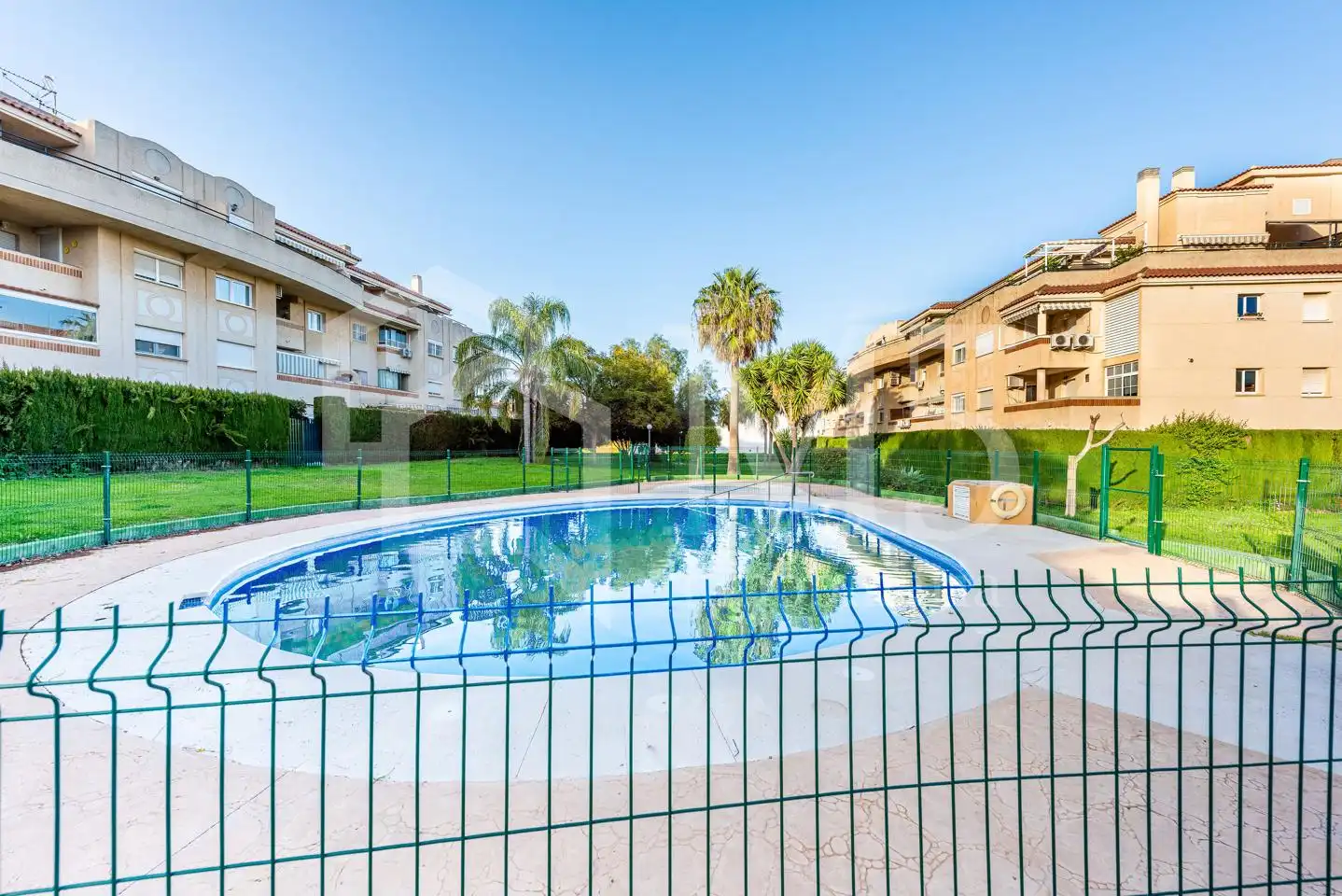 Swimming pool of Flat for sale in Málaga  with Air Conditioner, Terrace and Storage room