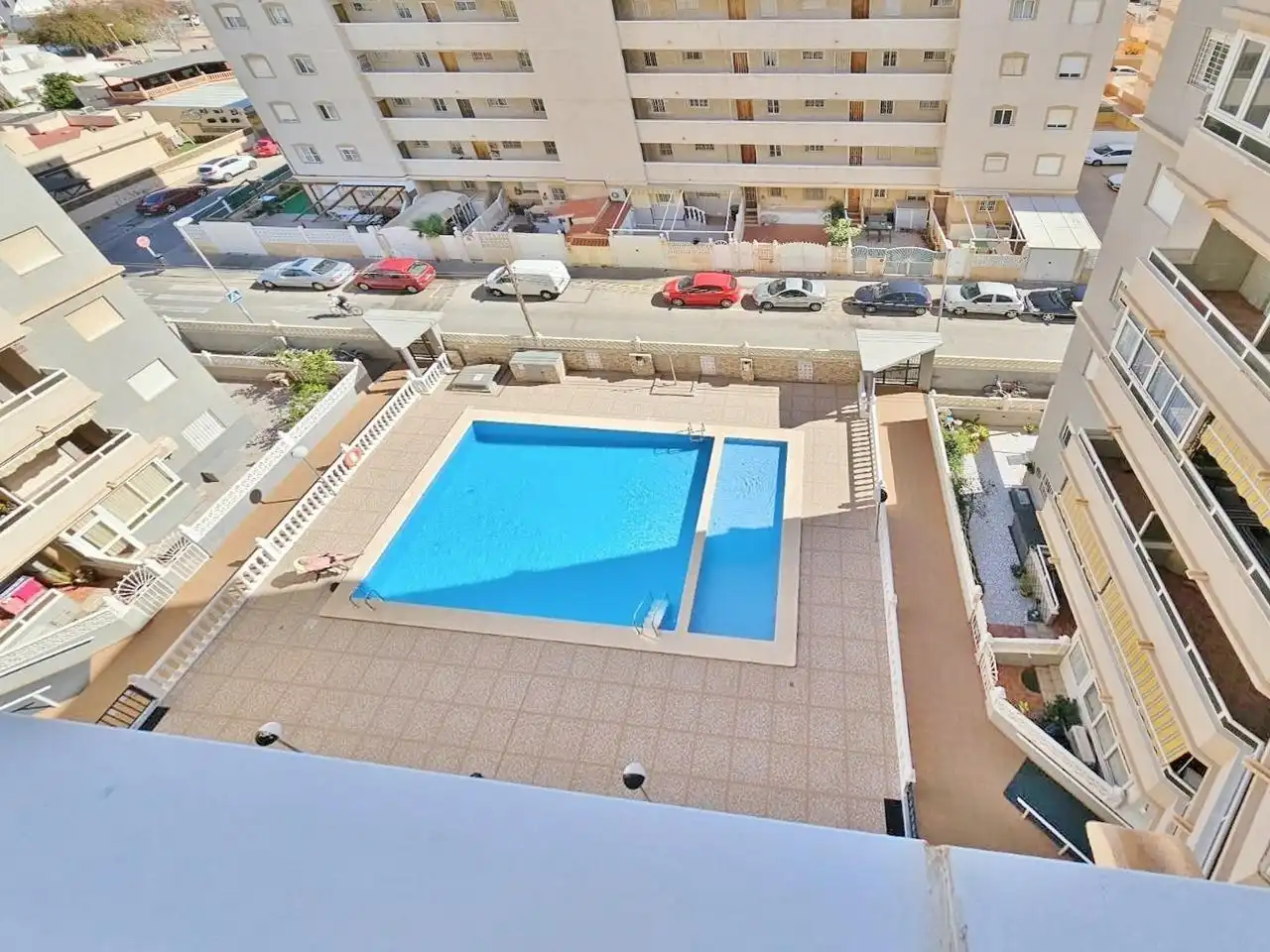 Pis amb piscina en venda a Calle JOVEN PURA