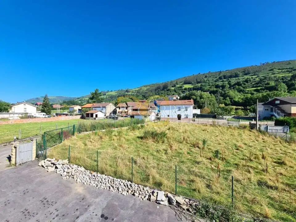 Casa o xalet en venda a Camín del Gurguyu, Sariego