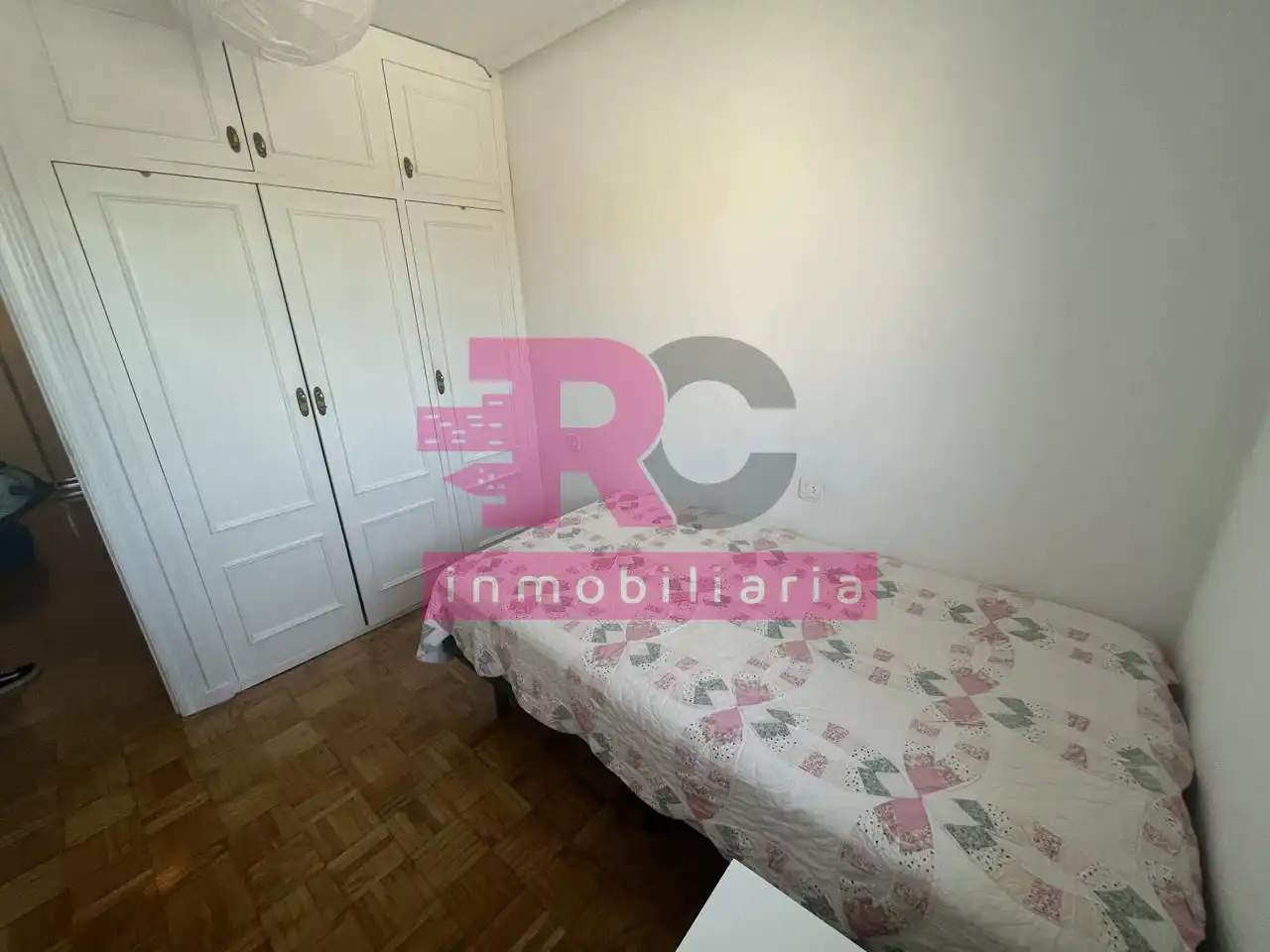 Habitación de Piso de alquiler en Salamanca con Calefacción, Parquet y Amueblado