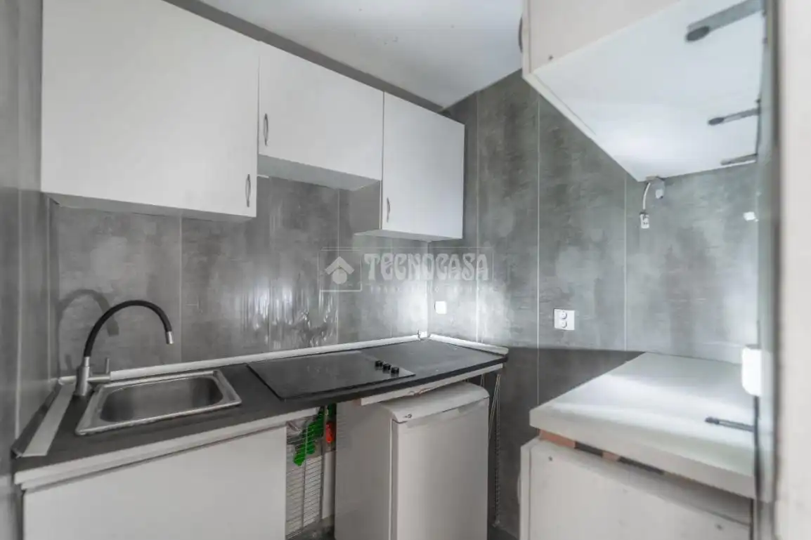 Küche von Wohnung zum Verkauf in Madrid mit Klimaanlage und Heizung