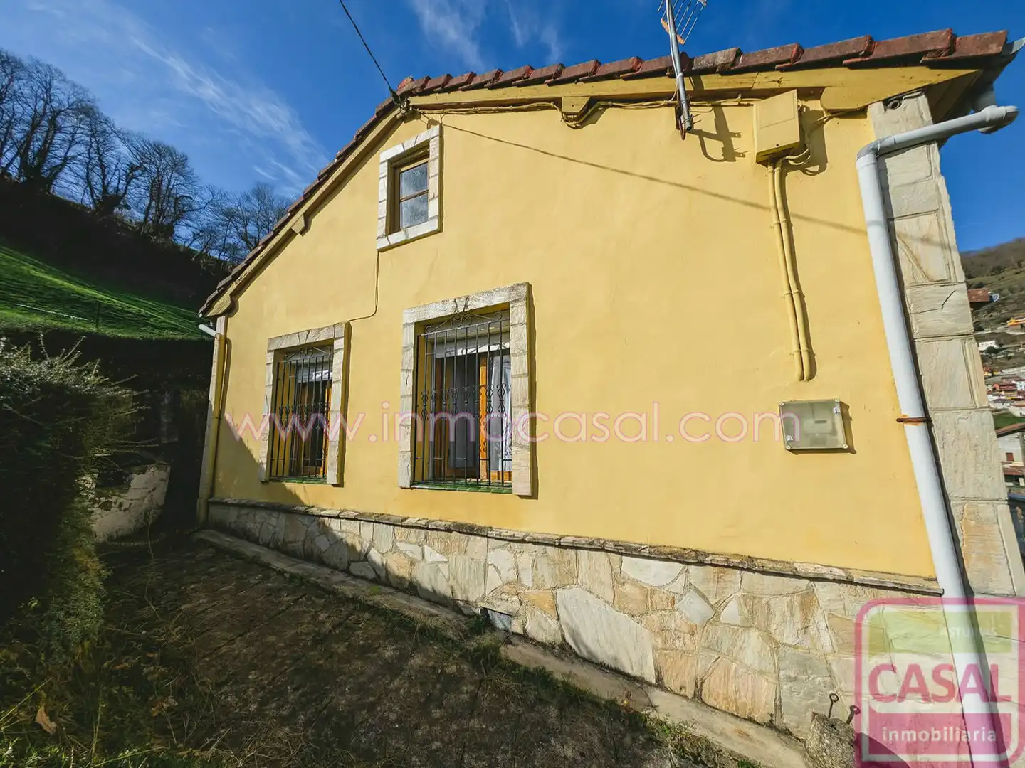 Vista exterior de Casa o chalet en venta en Aller con Calefacción, Terraza y Trastero