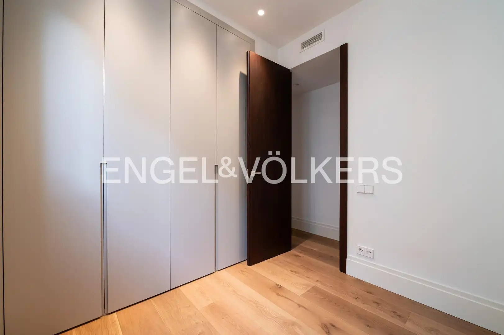 Habitación de Piso en venta en Madrid con Aire acondicionado, Calefacción y Trastero