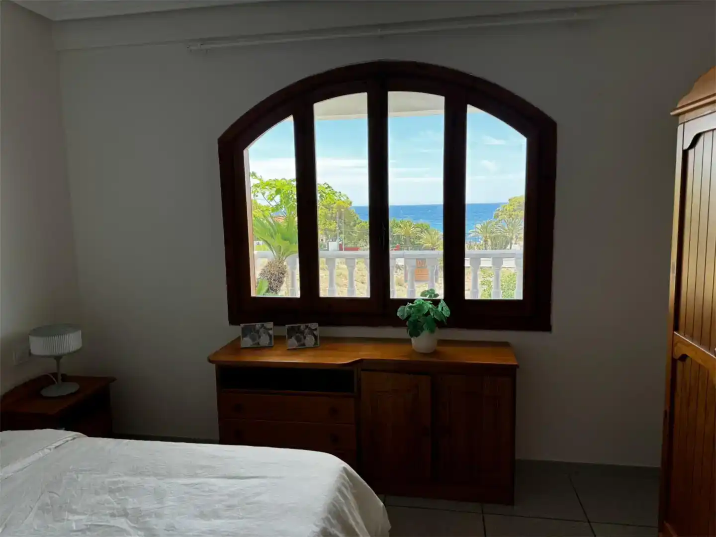 Dormitori de Casa o xalet de lloguer en Cartagena amb Aire condicionat, Jardí privat i Moblat