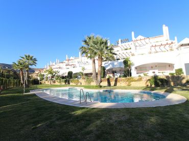 Apartamento con piscina en venta en Nueva Andalucía