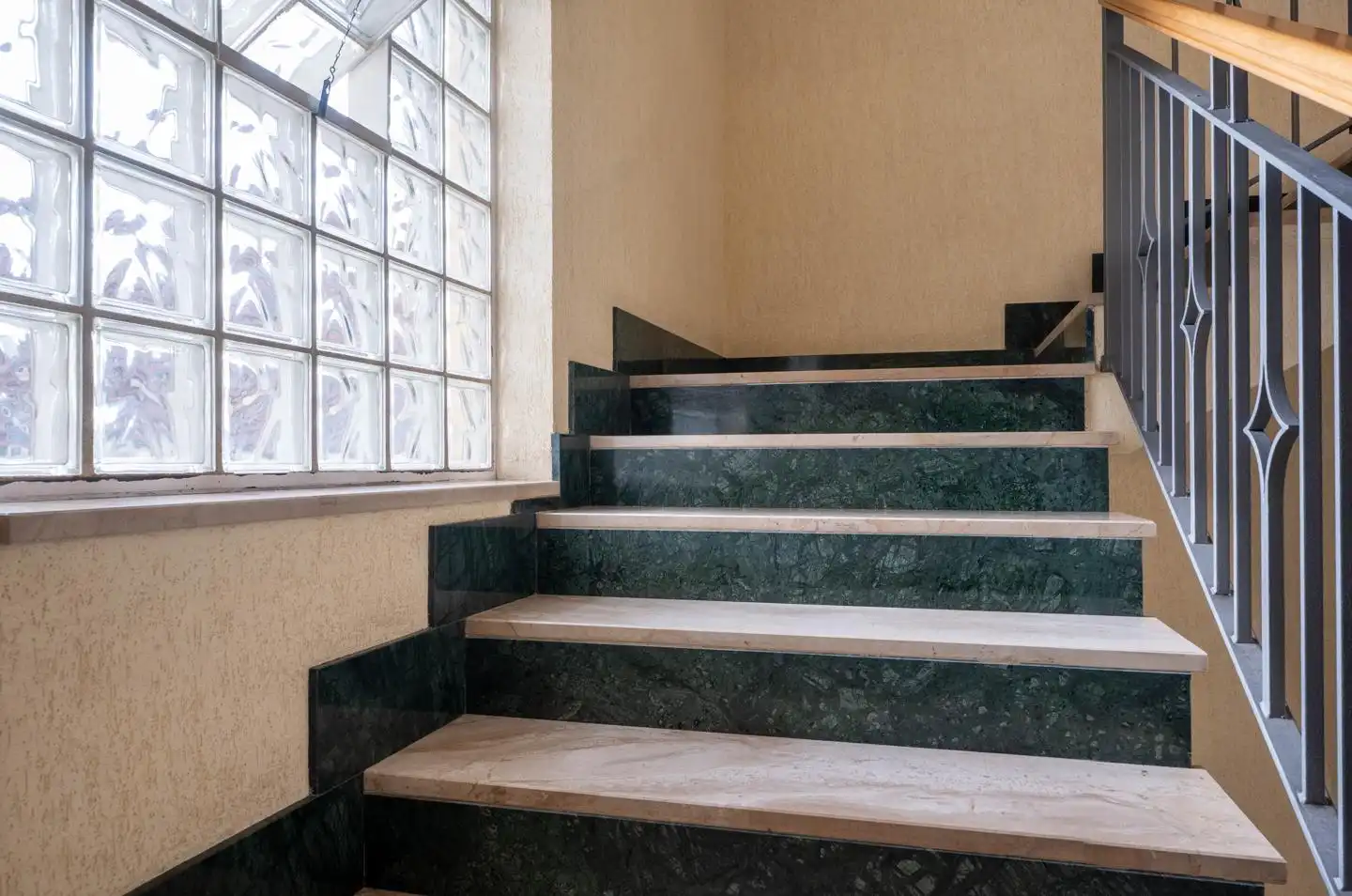 Piso en venta en Ávila con Calefacción y Trastero
