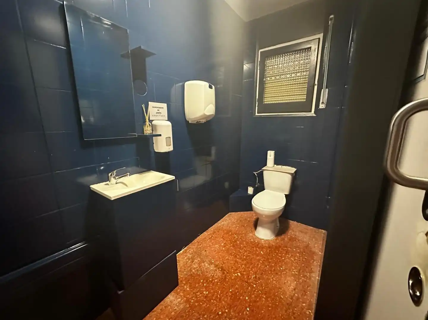 Badezimmer von Geschaftsraum zur Miete in Santa Coloma de Gramenet