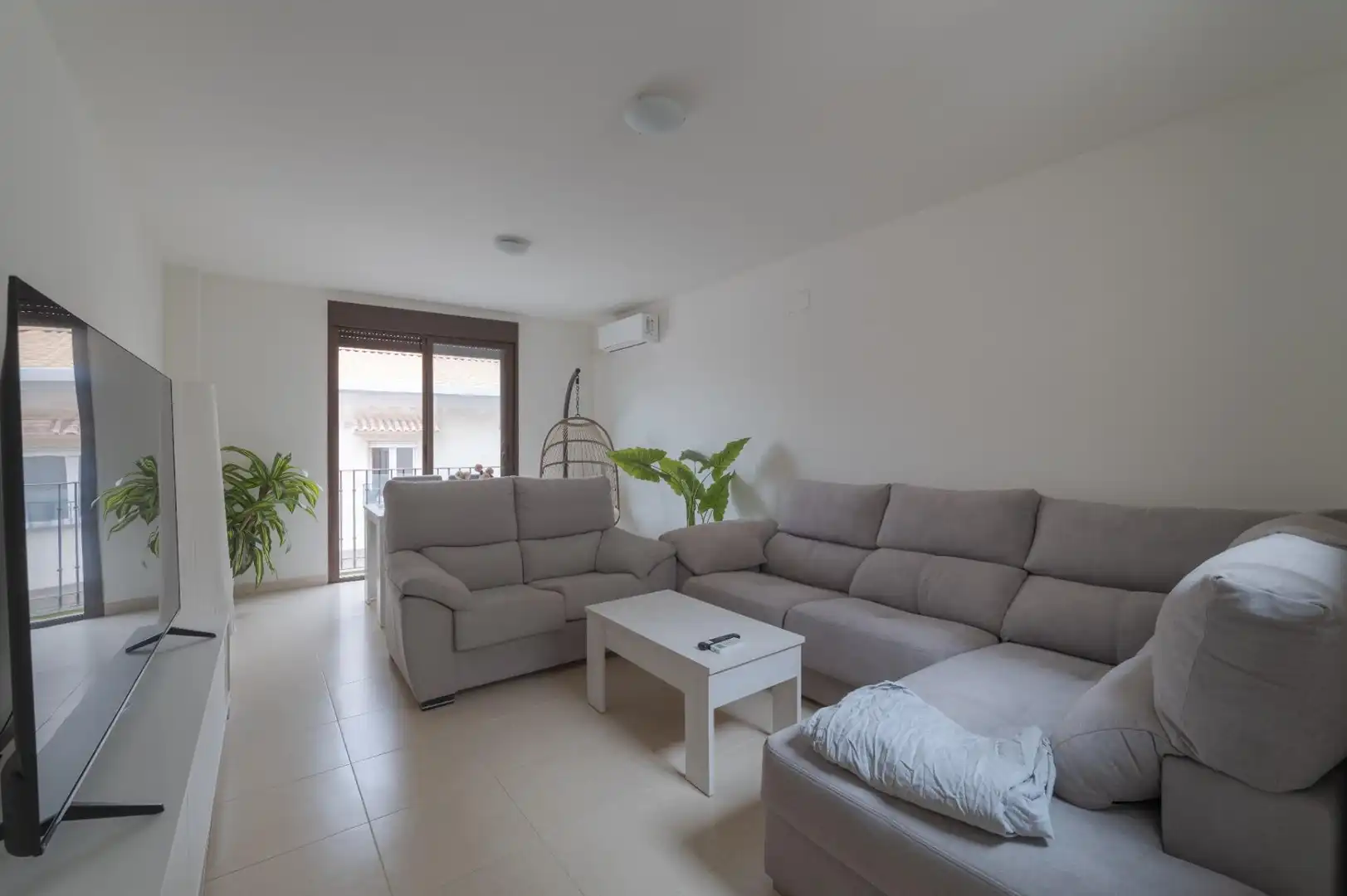 Flat with terrace for sale in Parque de San Roque