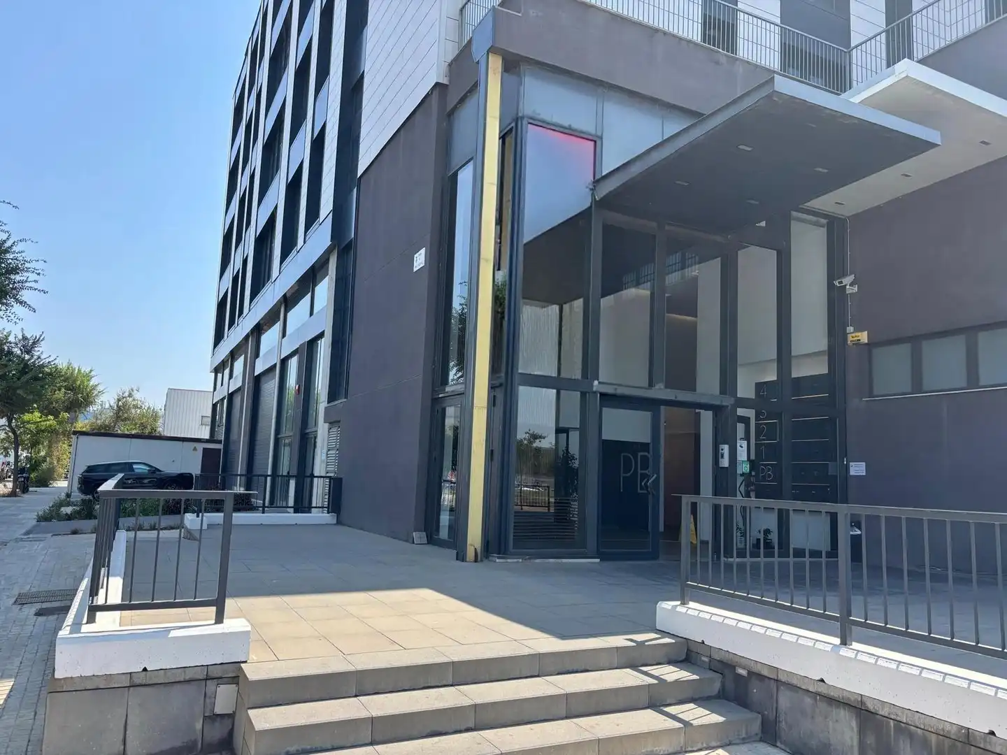 Außenansicht von Büro zur Miete in L'Hospitalet de Llobregat