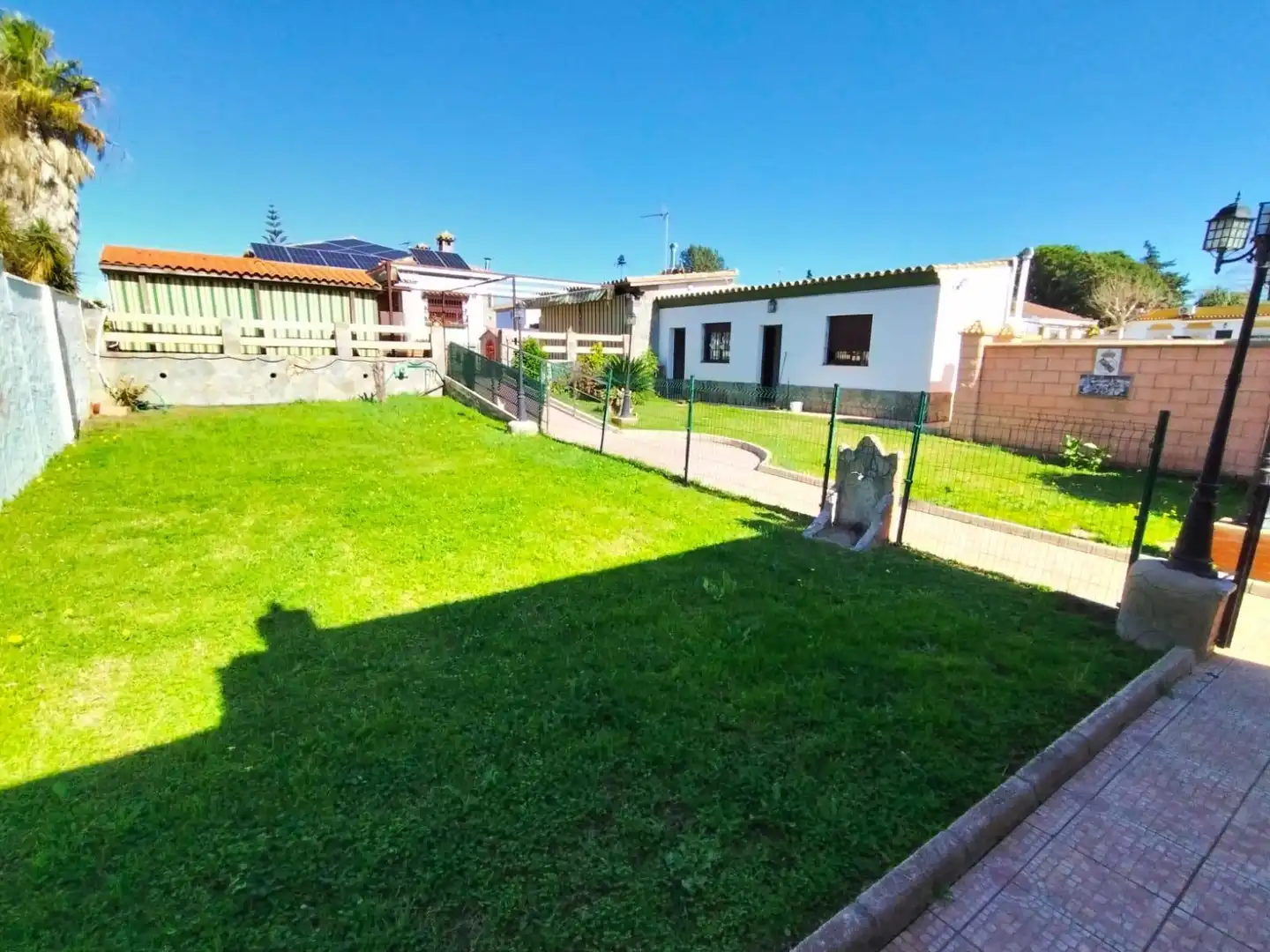 Garden of Houses for sale in Chiclana de la Frontera  with Storage room