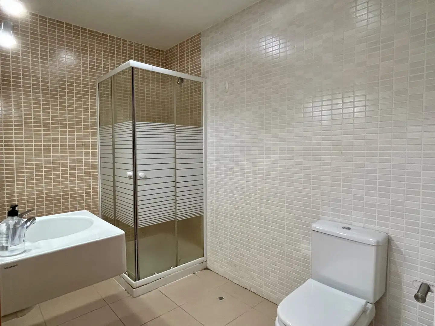 Baño de Piso en venta en Las Palmas de Gran Canaria con Trastero, Amueblado y Horno