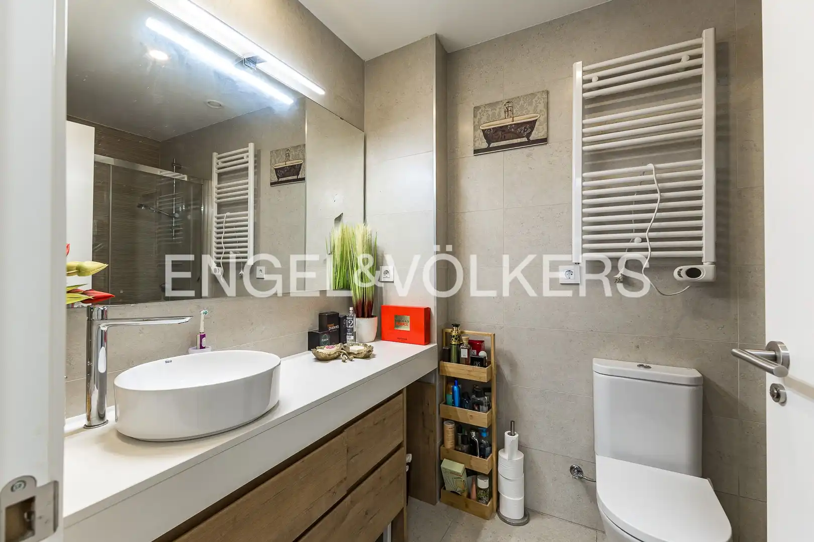 Bathroom of Apartments for sale in Pallejà  with Air Conditioner, Heating and Terrace