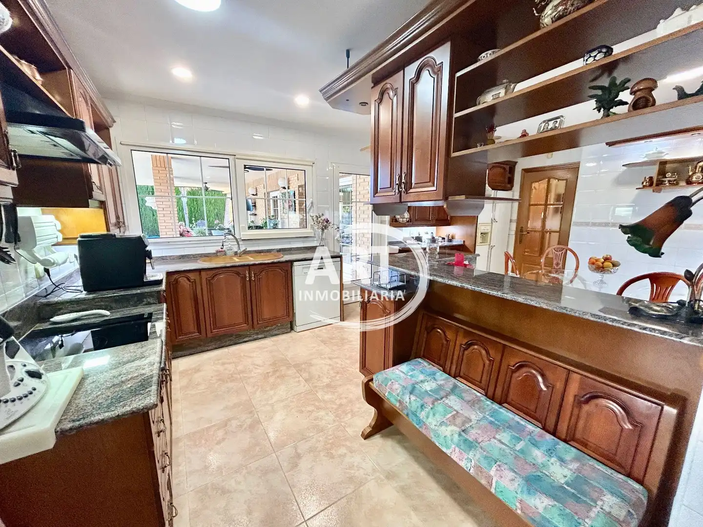 Kitchen of Houses for sale in L'Eliana  with Air Conditioner, Heating and Private garden