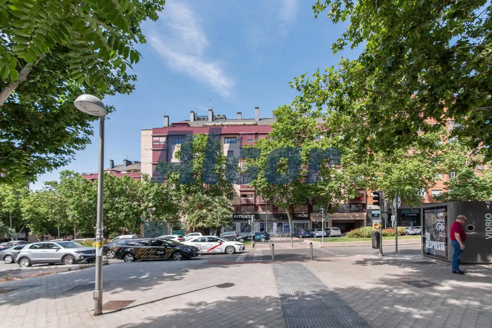 Local en venta en PABLO IGLESIAS, Ciudad Universitaria