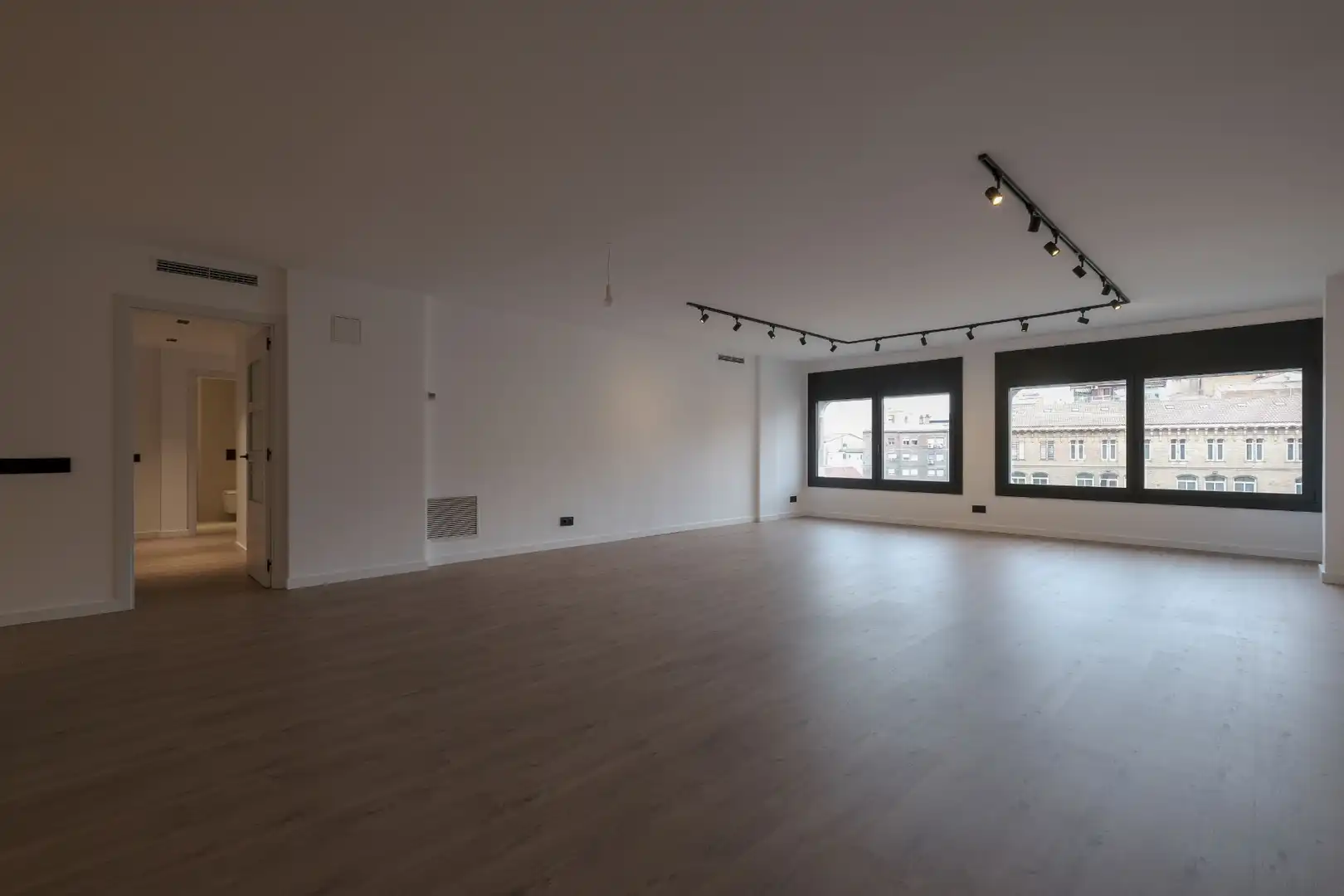 Living room of Flat for sale in Lleida  with Air Conditioner, Heating and Furnished