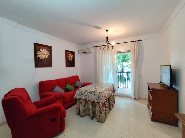 Piso en Alquiler en Calle Padre Juan Sánchez Barragán en Centro - Calzada - Cabo Noval