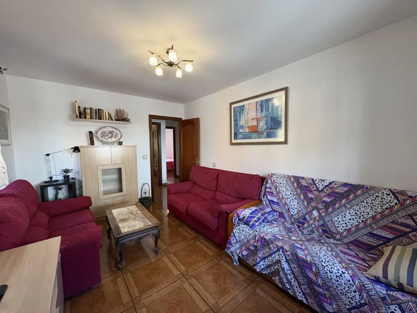 Sala de estar de Edificio en venta en Aller
