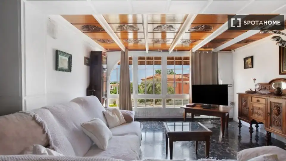 Sala d'estar de Apartament per a compartir en Torremolinos amb Aire condicionat, Terrassa i Moblat