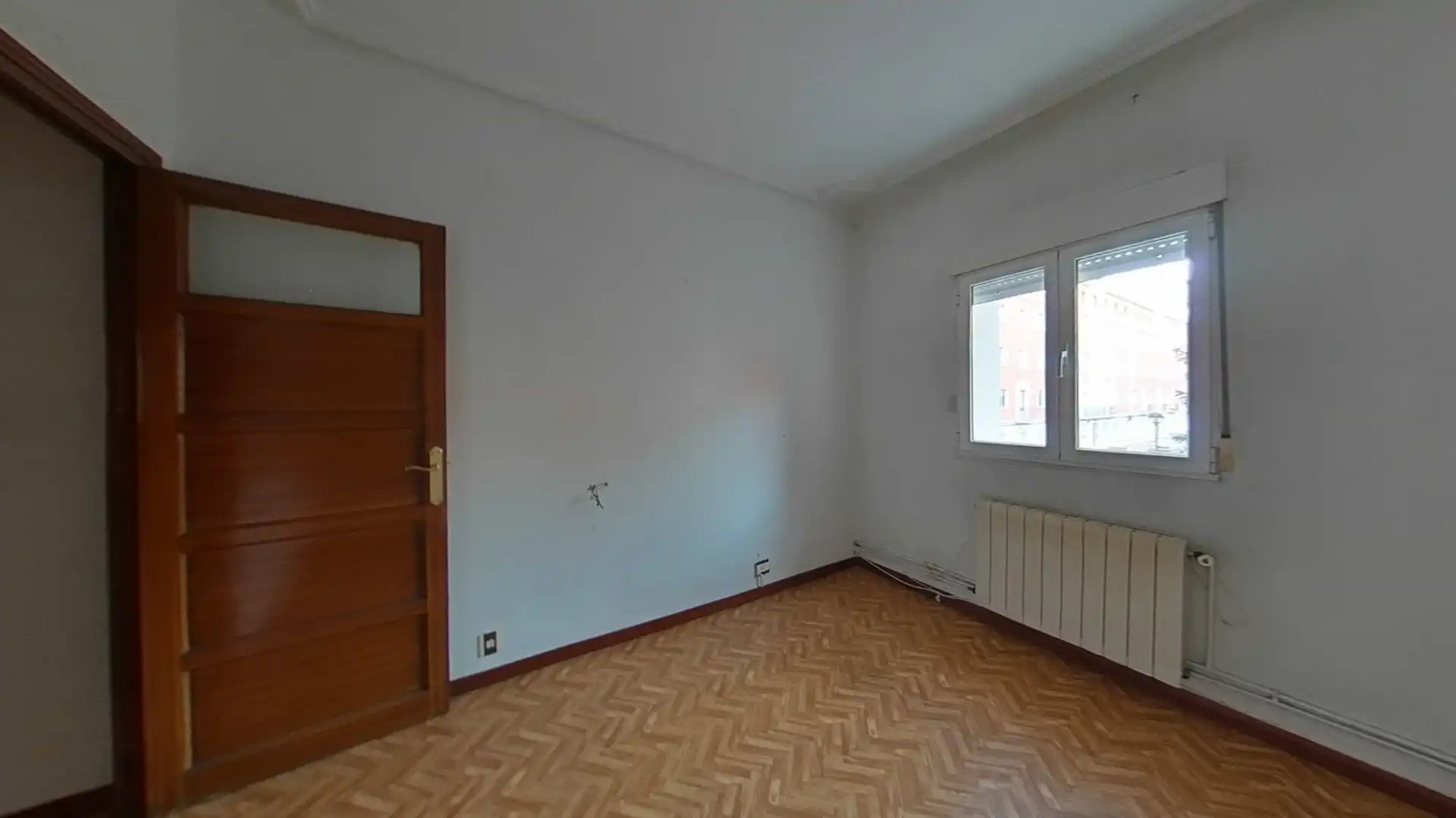 Habitación de Piso en venta en Burgos con Parquet