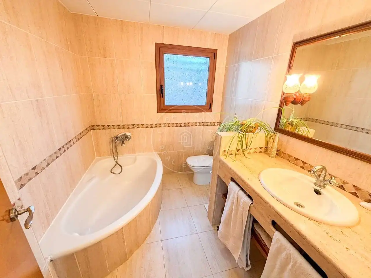 Badezimmer von Haus oder Chalet zum Verkauf in Lloret de Mar mit Heizung, Privatgarten und Abstellraum