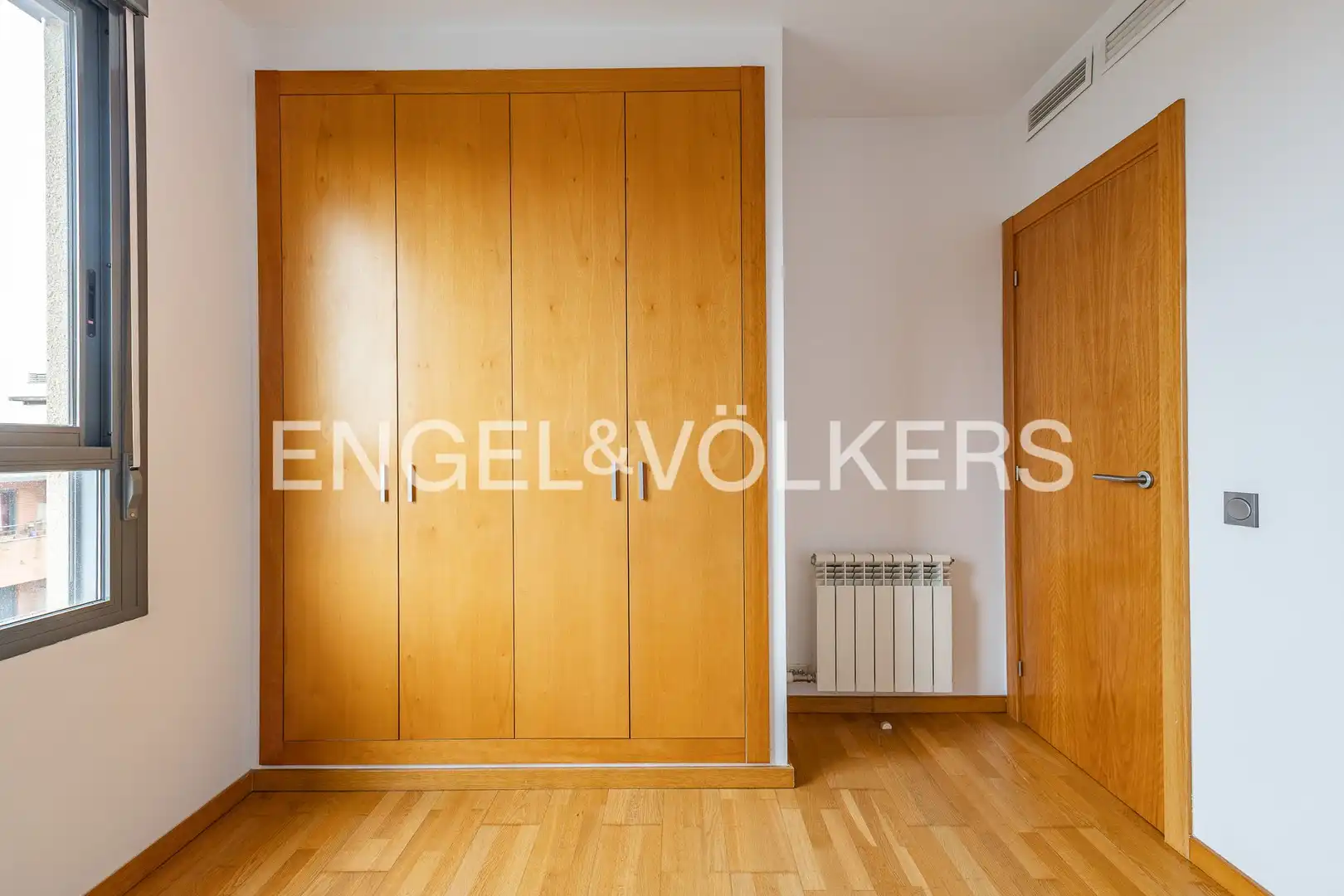 Piso en venta en Sabadell con Aire acondicionado, Calefacción y Jardín privado