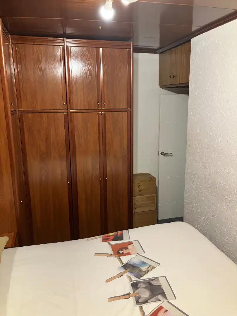 Habitación de Piso en venta en Cornellà de Llobregat con Aire acondicionado, Calefacción y Amueblado