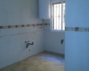 Bathroom of Flat for sale in Cijuela