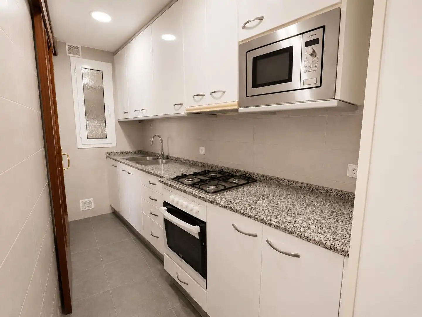 Kitchen of Flat for sale in Arenys de Mar  with Air Conditioner, Terrace and Storage room