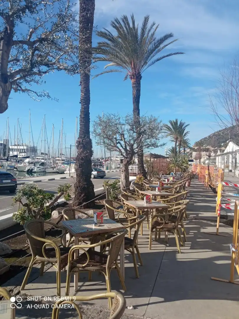 Local comercial en traspàs a Les Botigues de Sitges