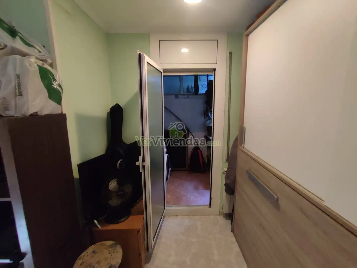 Flat for sale in Cornellà de Llobregat  with Air Conditioner, Heating and Oven