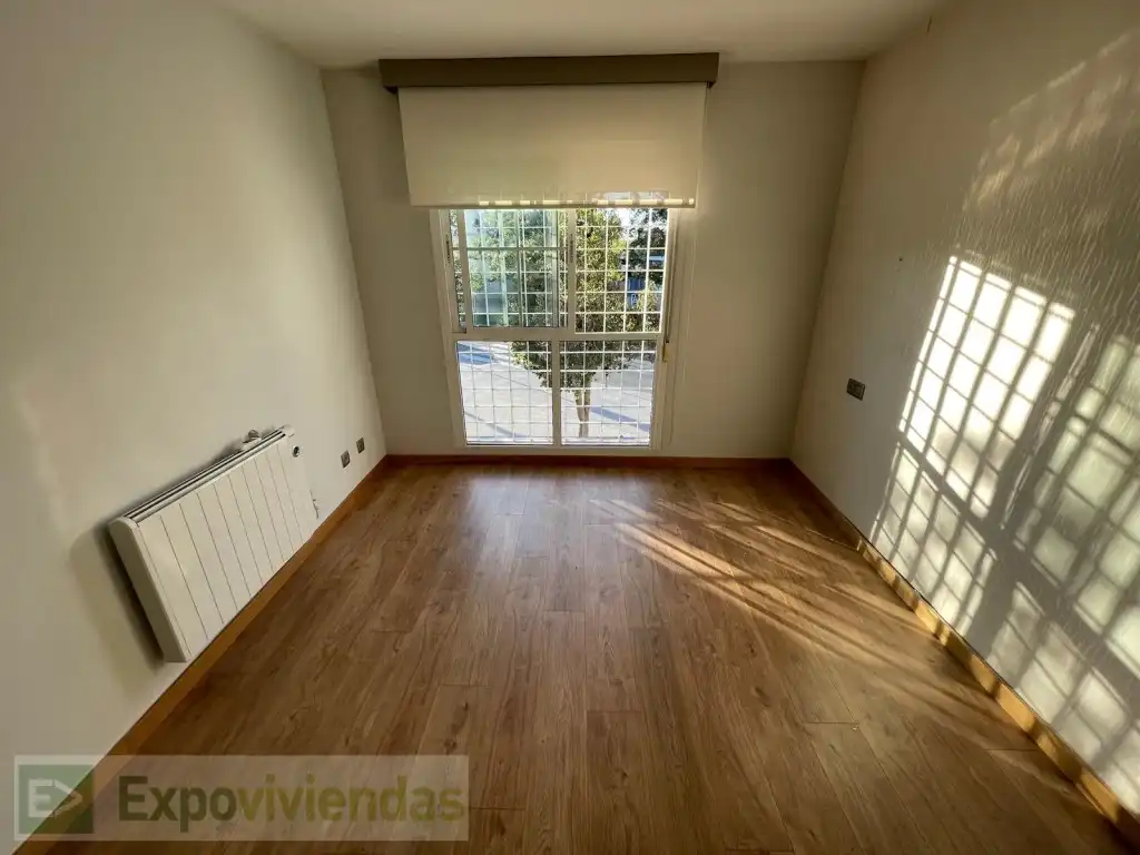 Habitación de Dúplex en venta en Murcia