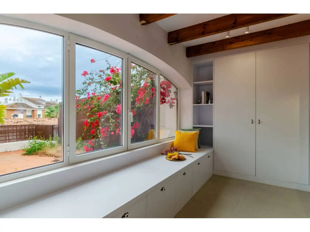Küche von Haus oder Chalet zum Verkauf in Lloret de Mar mit Klimaanlage, Heizung und Privatgarten