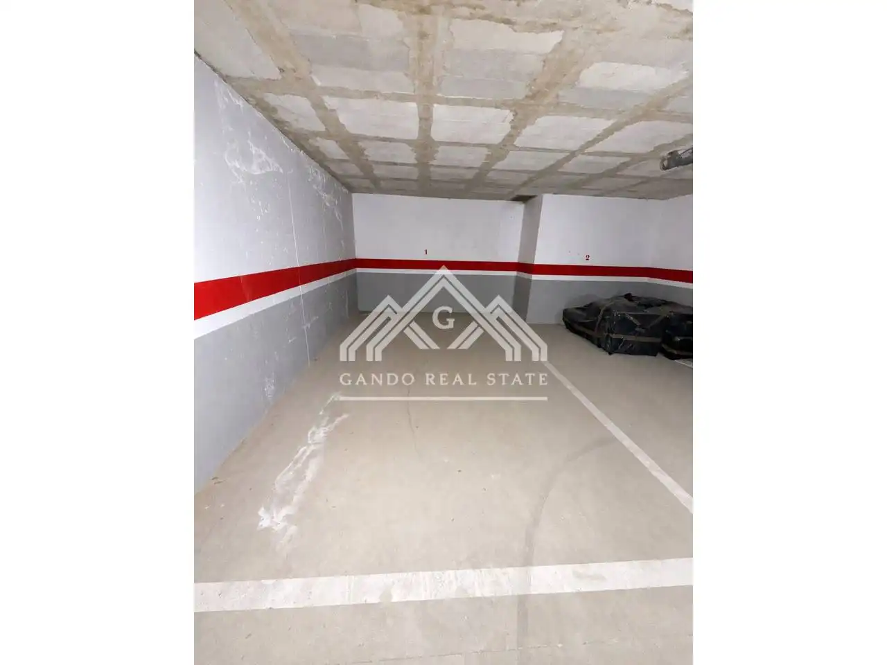 Parkplatz von Garage zum Verkauf in Utrera