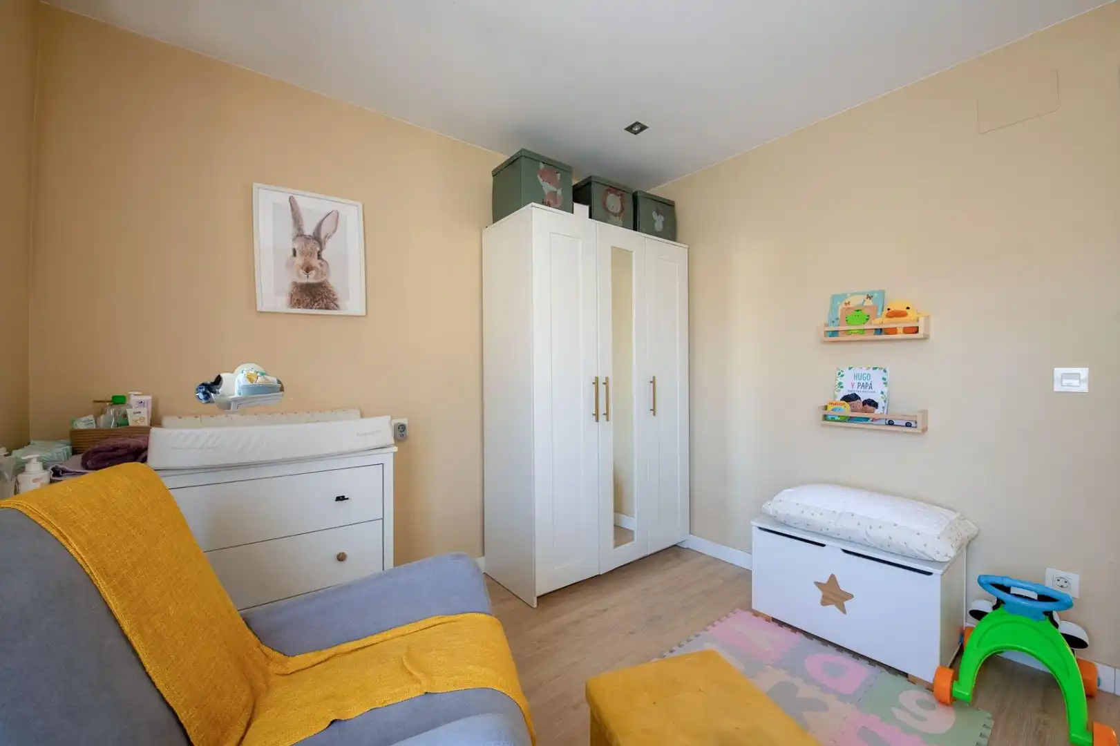 Habitación de Piso en venta en Oviedo  con Calefacción y Amueblado