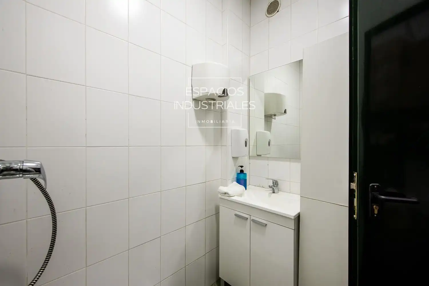 Baño de Nave industrial en venta en Mejorada del Campo