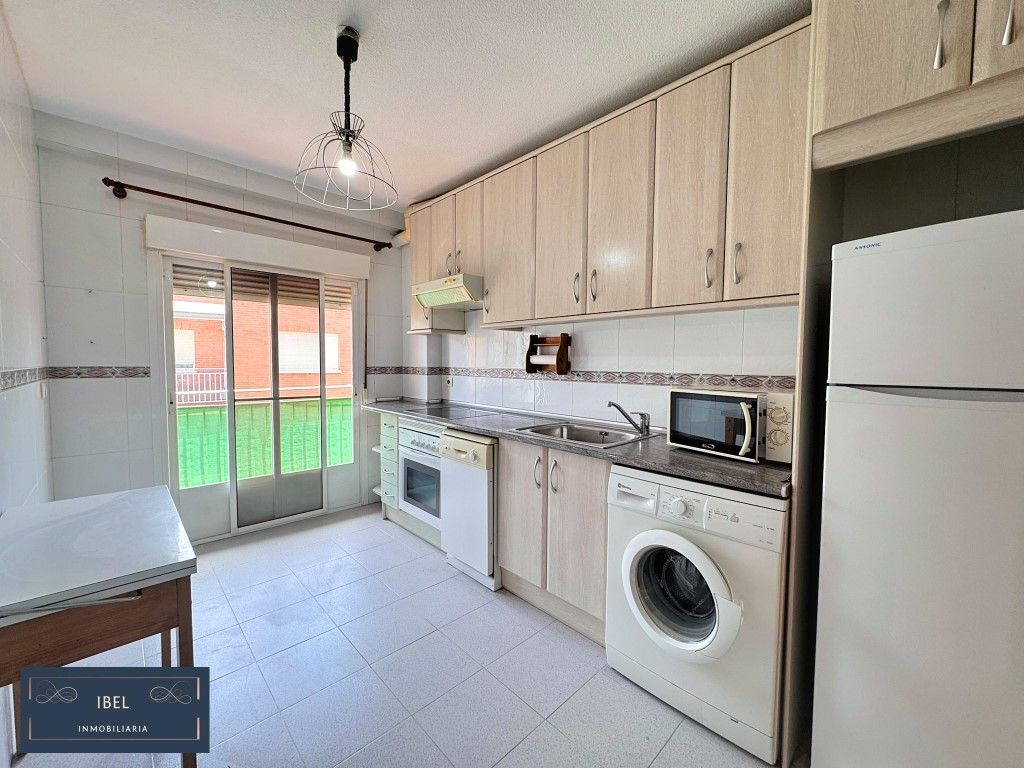 Kitchen of Flat for sale in Fuente El Saz de Jarama  with Air Conditioner, Terrace and Oven