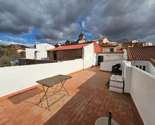 Vista exterior de Casa o xalet en venda en Losa del Obispo amb Aire condicionat, Terrassa i Balcó